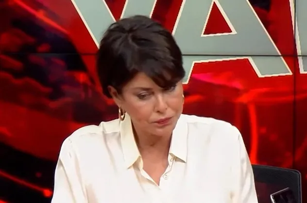 Dolardan daha hızlı düşen tek şey Halk TV sunucusu Şirin Payzın'ın yüzü! "Yanlış veriyor olabilir misiniz?"