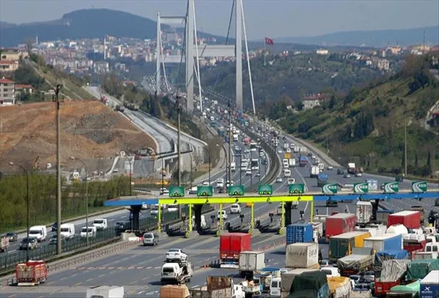 kopru-ve-otoyol-ucretleri-2022-ne-kadar-oldu-kgm-2022-otoyol-bogaz-kopruleri-ve-avrasya-tuneli-gecis-ucretleri-ne-kadar-kac-tl-1641034119580.jpg KGM 2022 otoyol, Boğaz Köprüleri ve Avrasya Tüneli geçiş ücretleri ne kadar, kaç TL? Köprü ve otoyol ücretleri 2022 ne kadar oldu?-2