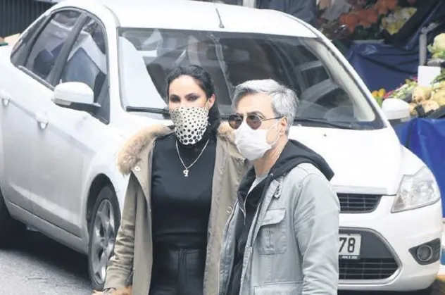 Ayşe Kucuroğlu ile Yunan sevgilisi Alex Papantoniou Bebek'te görüntülendi