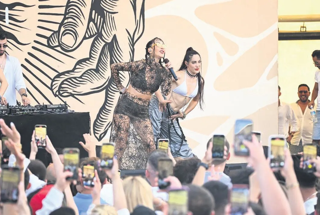 Sıra dışı Hande!