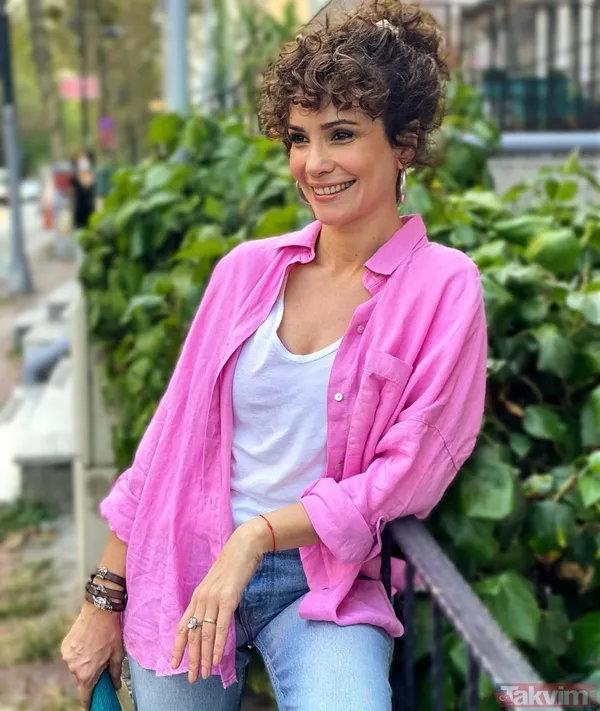 Songül Öden ile kızı Sone Larin’in havuz keyfi! Anne-kız tatili sosyal medyayı salladı! İlk yorum Arzum Onan ve Demet Evgar’dan! - 2