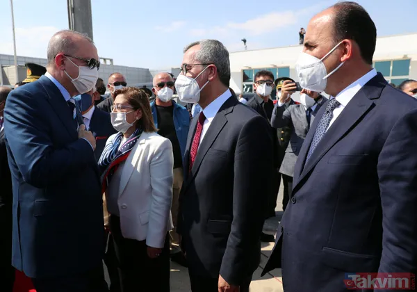 KKTC'de tarihi anlar! Başkan Recep Tayyip Erdoğan'a Oğuzhan Asiltürk ve Devlet Bahçeli de eşlik etti - 11