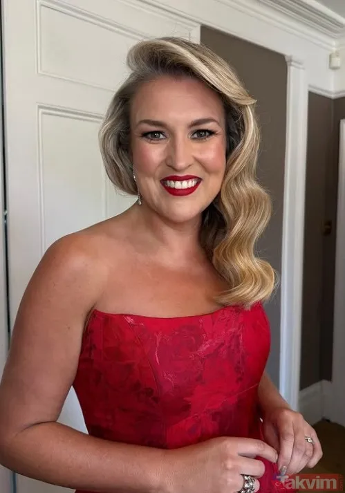 06:00'Da Yaptığı Grup Koşularını Güç Antrenmanlarıyla Birleştiren Davies, Özellikle Kahvaltısına Eklediği Kolajen Ve Deniz Yosunu Sayesinde Şeker İsteğini...