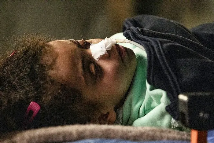 gazzeden-turkiyeye-hasta-tahliyesi-23-hasta-21-refakatci-turkiyeye-getirildi-1701294002825.jpeg Gazze'den Türkiye'ye hasta tahliyesi! 23 hasta, 21 refakatçi Türkiye'ye getirildi-3