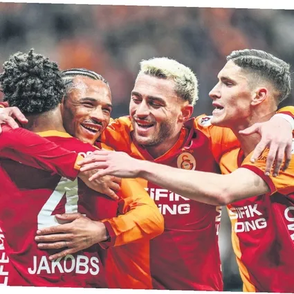 Efsaneler devrede: Muslera ve Mertens’ten takıma büyük motivasyon