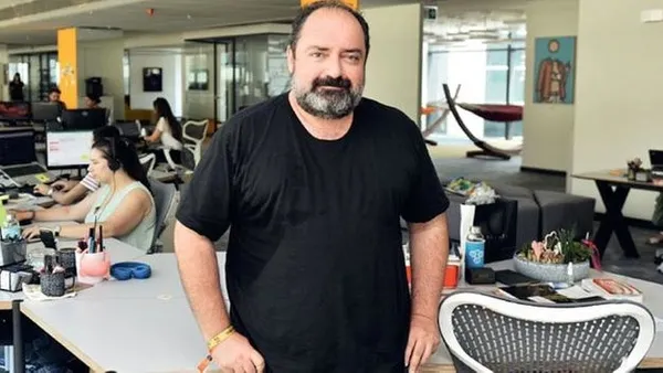 nevzat-aydin-kimdir-nevzat-aydin-serveti-ne-kadar-1604323445942.jpg Nevzat Aydın kimdir? Nevzat Aydın serveti ne kadar?-3