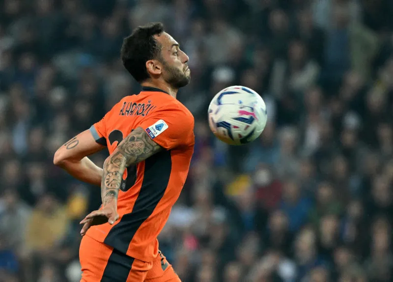 Hakan Çalhanoğlu'dan bir Galatasaray açıklaması daha! - 9