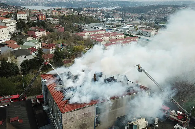 Sarıyer'de korkutan yangın! Dumanlar yükseldi