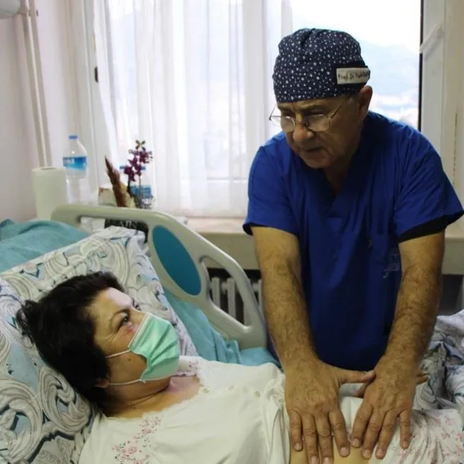 Karnından 8 kiloluk kitle çıktı