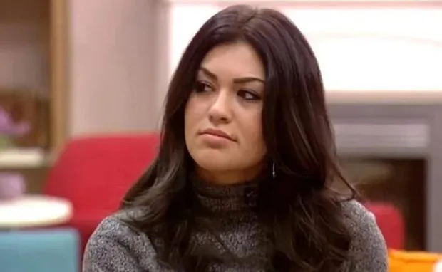 Cansel Çördük artık bildiniz Cansel değil her fotoğrafı bir dekolte! Kısmetse Olur'da Eser West'le büyük aşk yaşayan Cansel...-2