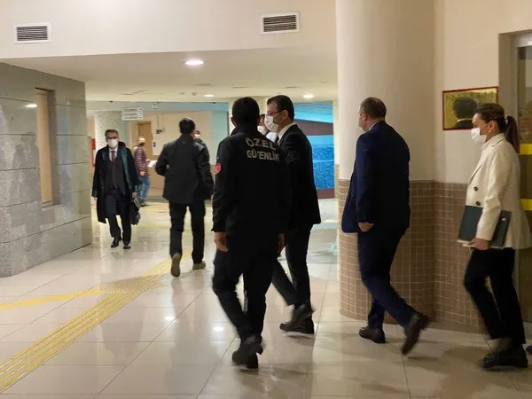 chpli-ibb-baskani-ekrem-imamoglu-mahkemede-inkar-etti-hakaretin-muhatabi-ysk-uyeleri-degil-icisleri-bakanidir-1641803940039.jpg