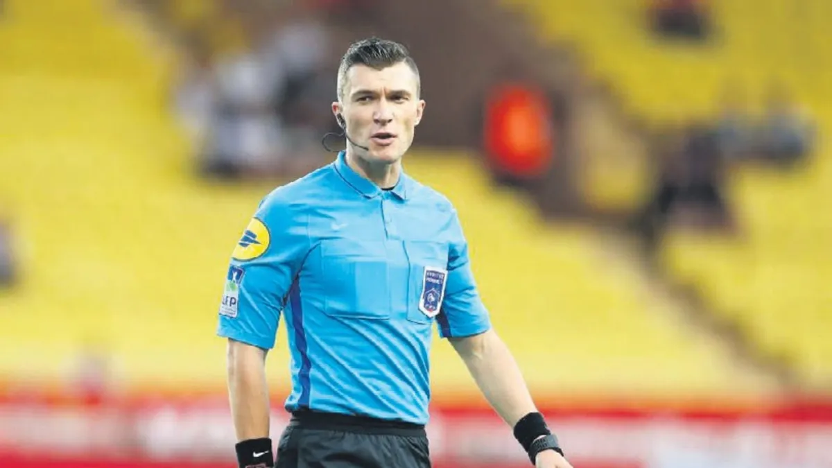 Kanarya için düdük Fransız hakemde