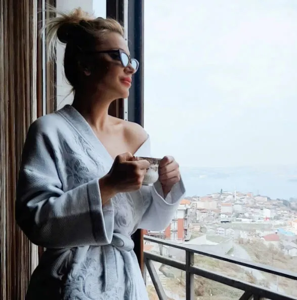 Songül Karlı estetikle komple yüzünü değiştirmiş görenler tanıyamadı! 'Estetiğim yok' diye ortalarda dolaşan Songül Karlı...-7