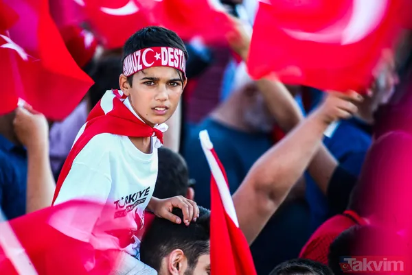 Milyonlar 15 Temmuz Şehitler Köprüsü'ne akın etti - 33