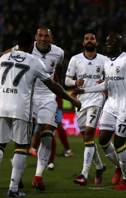 Avni Aker'de son gülen Fenerbahçe