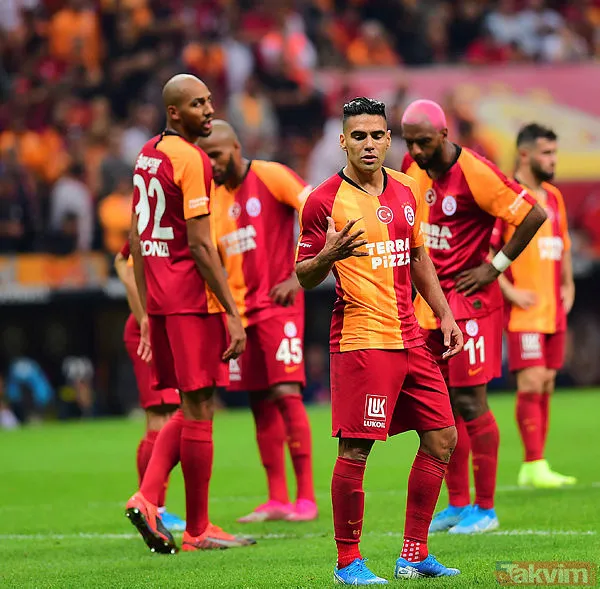 Galatasaray'da Radamel Falcao krizi derinleşiyor! Takvim, Falcao ile ilgili bomba gerçeği ortaya çıkardı - 14