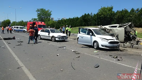 Bolu'da katliam gibi kaza: 4 otomobil birbirine girdi! - 16