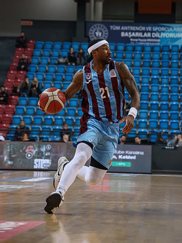 Fırtına potada esti! Trabzonspor - Karşıyaka: 89-79 | MAÇ SONUCU-5