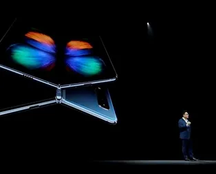 Samsungun 6 kameralı son bombası! Fiyatı...