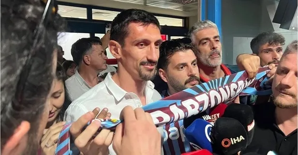 Trabzonspor Stefan Savic'in maaşını açıkladı! İşte KAP'a yapılan açıklama...