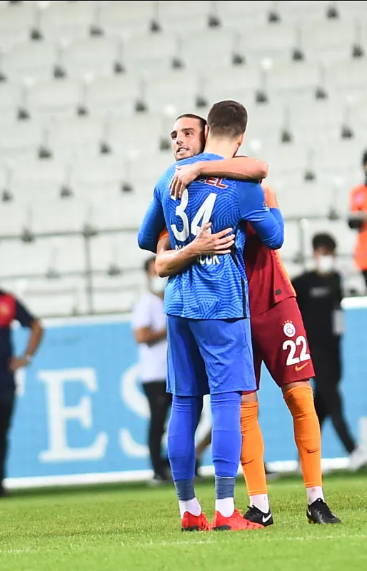 galatasarayda-okan-kocuk-pismanligi-muslerayi-bile-geride-birakti-1641725738471.jpg Galatasaray'da Okan Kocuk pişmanlığı! Muslerayı bile geride bıraktı-3
