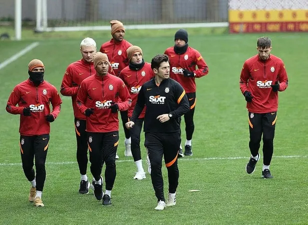 topyekun-seferberlik-ligde-zor-gunler-geciren-aslan-derbi-oncesi-kenetlendi-1642887182328.jpeg Topyekün seferberlik! Ligde zor günler geçiren aslan derbi öncesi kenetlendi-2