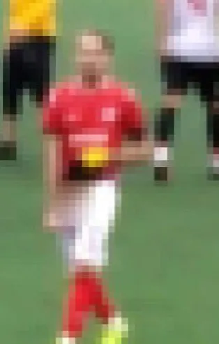 Şanlıurfa'da rezalet! Futbolcu taraftarlara cinsel organını gösterdi
