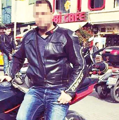 motosiklet-sevdasina-kapilan-kocasina-bosanma-davasi-acti-kazandi-1616997297729.jpg Motosiklet sevdasına kapılan kocasına boşanma davası açtı kazandı-3