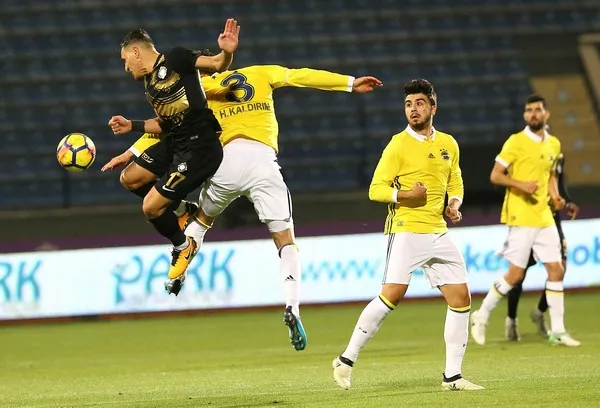 Fenerbahçe Ankara'da yıkıldı-1