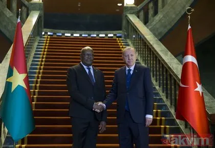 Başkan Erdoğan Burkina Faso Devlet Başkanı Kabore’yi böyle karşıladı