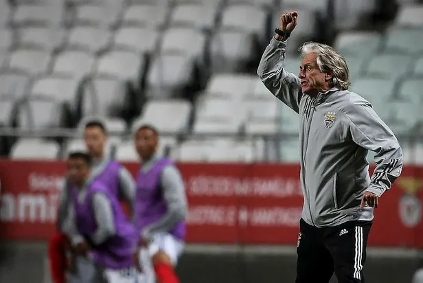 Jorge Jesus varsa sorun yok! İşte Fenerbahçe'ye imzaya gelen Jesus'un karnesi-3