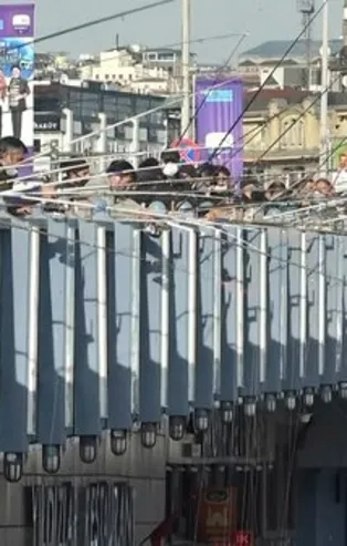 Kısıtlama sonrası İstanbul'da akılalmaz görüntüler! Adım atacak yer kalmadı