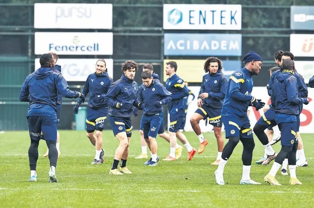 Fenerbahçe, Kadıköy'de oynanacak dev derbi öncesinde zafere kilitlendi!