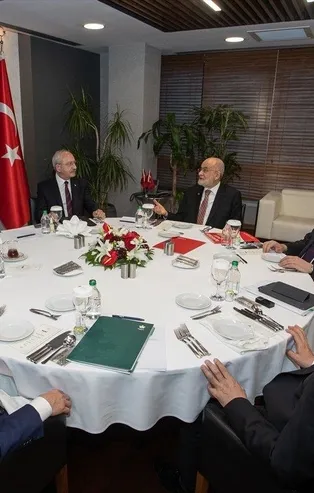 6'lı masanın ipi kimlerin elinde? Büyükelçiler Türkiye'de siyaseti dizayn etmeye mi çalışıyor?