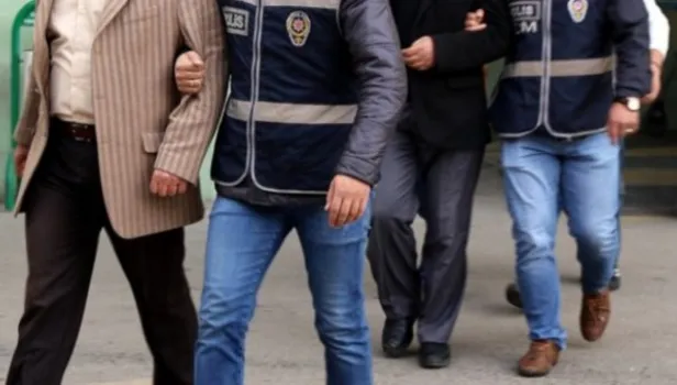 Adana merkezli 33 ilde FETÖ operasyonu