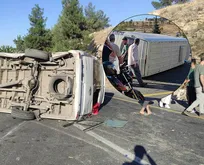 Şanlıurfa’da feci kaza | Otomobil ile çarpışan işci servisi devrildi! Çok sayıda yaralı var