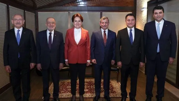 saadet-partili-kozan-belediye-baskani-kazim-ozgan-ak-partiye-gecti-baskan-erdogana-destegini-ilan-etti-7li-ter-1681748860922.jpeg Saadet Partili Kozan Belediye Başkanı Kazım Özgan AK Parti'ye geçti! Başkan Erdoğan'a desteğini ilan etti: "7'li terörle kol kola"-2