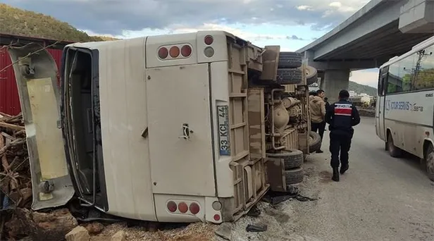 Mersin'de Akkuyu Nükleer Güç Santrali işçilerinin servisi devrildi: 11 yaralı! Peş peşe servis kazaları dikkat çekiyor-8