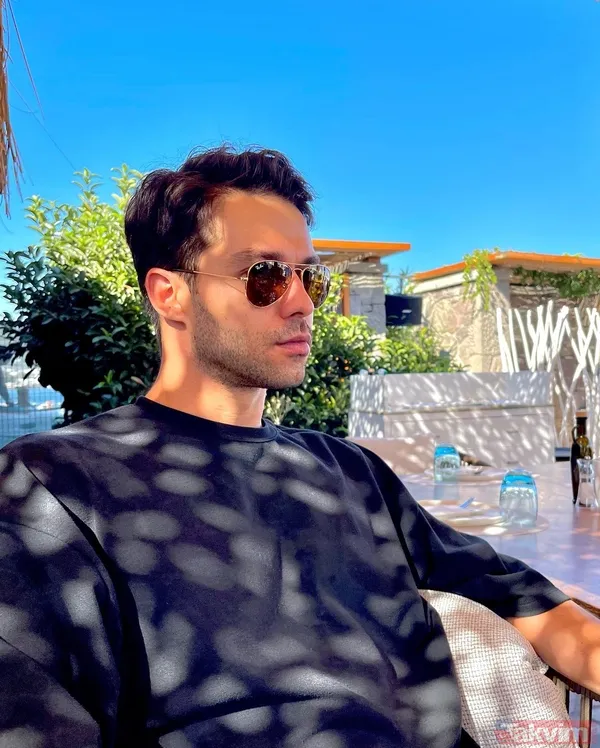 Survivor Hilmi Cem ve sevgilisi Pırıl Atasev'den aşk pozları! Havuzda bir kere daha aşık oldular! "Rönesans tablosu adeta" - 10