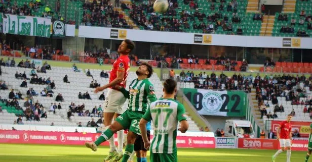 Konyaspor - Kasımpaşa maçında puanlar paylaşıldı