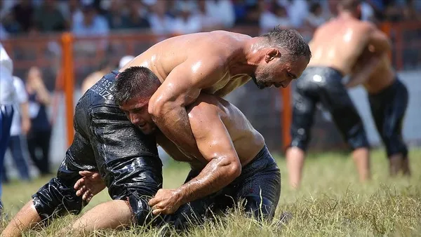 dmax-yayin-akisi-9-10-11-temmuz-kirkpinar-guresleri-canli-yayin-nasil-izlenir-1625821595283.jpg Kırkpınar güreşleri DMAX yayın akışı! 11 Temmuz Pazar Kırkpınar canlı yayın nasıl izlenir?-2