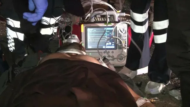 Ankara’da motosikletiyle kaza yapan sürücü ağır yaralandı-2