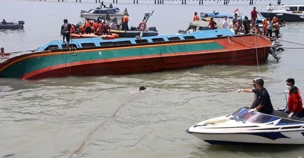 Endonezya'da tekne battı: 15 ölü