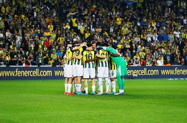 Fenerbahçe'de savunma S.O.S veriyor! Beşiktaş derbisi öncesi gözler bu isimlerde