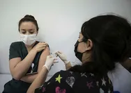 Koronavirüs aşısı olan sağlık personeli sayısı 800 bini aştı