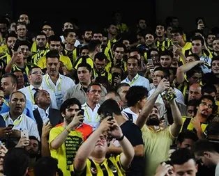 Fener dipte taraftar zirvede