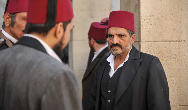 payitaht-abdulhamid-95-bolum-fragmani-yayinlandi-mi-zalman-buyuk-bir-savas-cikarmak-icin-ugrasiyor-1572640251455.jpg