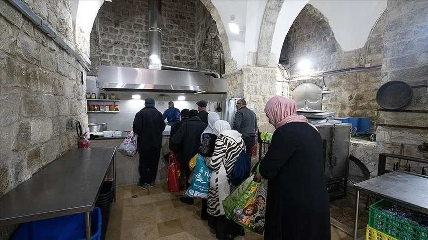 ecdadin-kudusteki-silinmez-imzasi-osmanlini-4-asirlik-mirasini-mutefekkir-sadik-albayrak-gun-yuzune-cikardi-1778340215900.jpeg Ecdadın Kudüs'teki silinmez imzası: Osmanlı'nı 4 asırlık mirasını Mütefekkir Sadık Albayrak gün yüzüne çıkardı-9