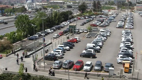 isparka-yuzde-57lik-zamma-vatandaslardan-tepki-bu-isin-pek-maliyeti-yok-daha-ucuz-olmali-1697482556535.jpeg Ekrem'in vaatleri fiyasko... İSPARK'a yüzde 57’lik zam isyan ettirdi: "Fiyatlar daha makul tutulabilirdi"-6