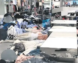 Irkçı H&M’ye saldırdılar
